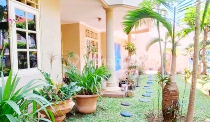 Rumah * Halaman Luas di Lokasi Strategis; Dekat Ases Tol, Stasiun KRL, Mall, Rs, Dll di Cluster Jl. Garuda, Bintaro Jaya Sektor 1, Jakarta Selatan