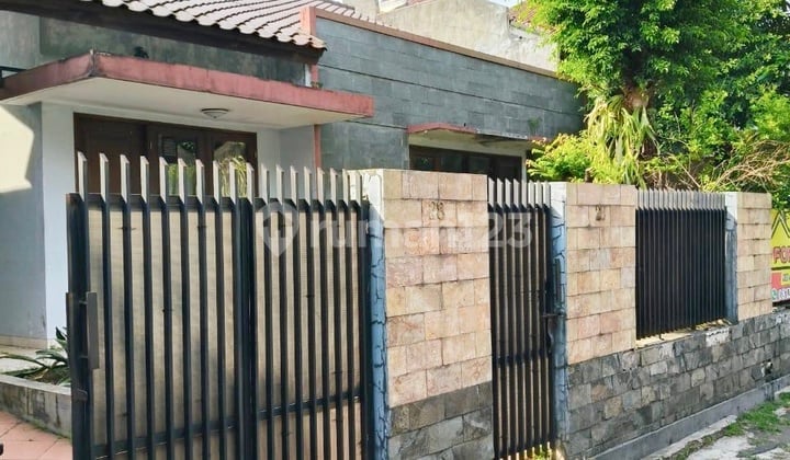 Jarang Ada!! Dijual Cepat! Rumah * Hitung Tanah Saja* Di Jl. Kesehatan, Bintaro, Jakarta Selatan.