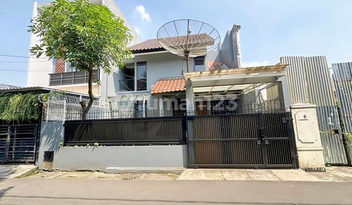 House in a Strategic Location; Near Toll Access, Mall, Offices/Business, etc. on Jl. Cibulan, Kebayoran Baru, South Jakarta