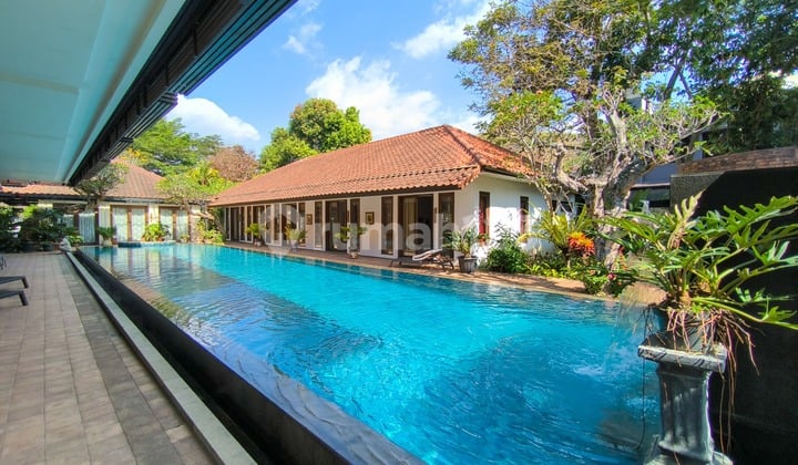 Dijual Cepat!! Jarang Ada! Villa Bagus Di Jl. Bumi Asih Lembang Bandung