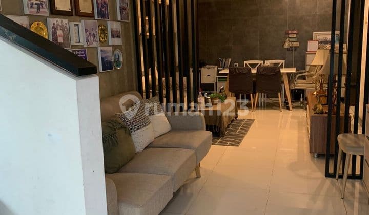 Dijual Cepat!! Lokasi Strategis; Hanya 2 Menit Menuju Pintu Tol; Stasiun Krl; Bxc Mall; Rspib, Sekolah, Dll Di Cluster Emerald, Bintaro Jaya