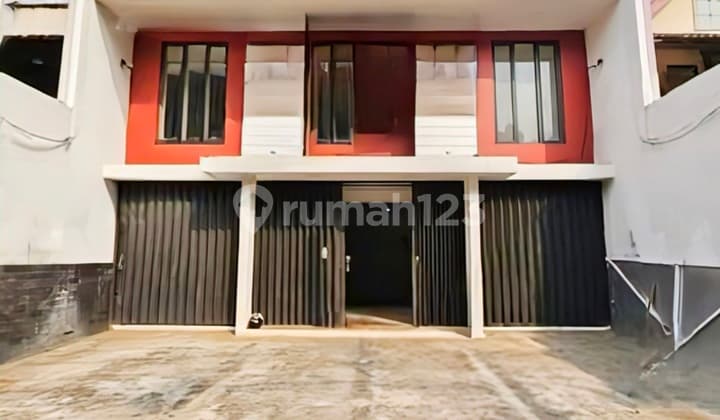 Dijual Cepat!! B. U! Ruko Siap Pakai Lantai 3, Lokaai Strategis; Dekat Pintu Tol, Stasiun Krl, Mall, Rs, Sekolah, Dll Di Bintaro Utama Sektor 3a Bintaro Jaya, Tangerang Selatan