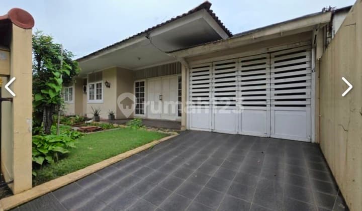 Dijual Cepat!! Rumah Luas, Jalan Lebar di Lokasi Strategis; Dekat Akses Tol; Stasiun KRL, Rsmk, Rspib, Bintaro Plaza, Dll di Camar, Bintaro Jaya Sektor 3, Tangerang Selatan, Banten