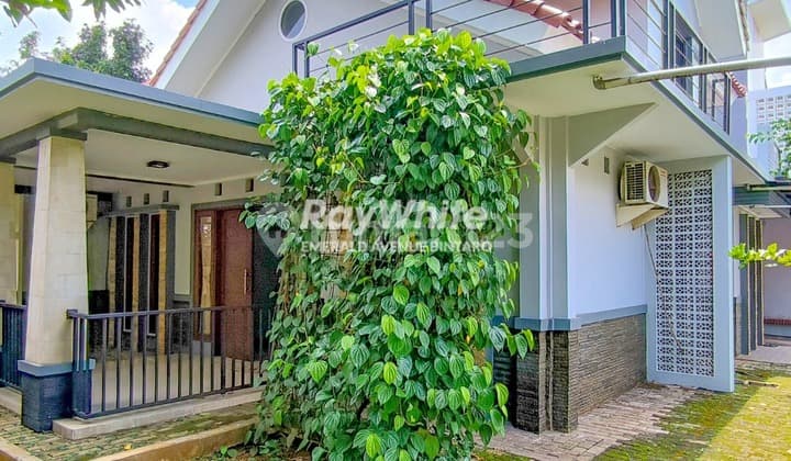 Turun Harga! Dijual Cepat!! Rumah Luas Harga Terjangkau, Hoek, Lokasi Strategi, Hanya 2 Menit Menuju Ases Tol; Stasiun KRL, Bxc Mall, Rspb, Sekolah, Dll di Puri Bintaro, Bintaro Jaya