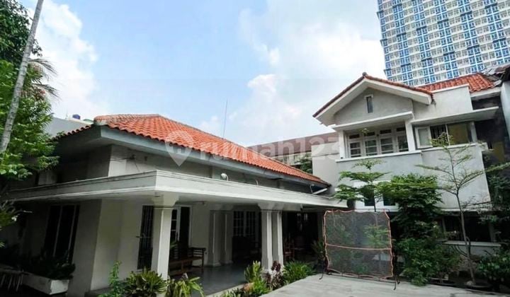 Rumah Strategis, Pinggir Jalan Raya Di Jl. Salemba Raya, Jakarta Pusat