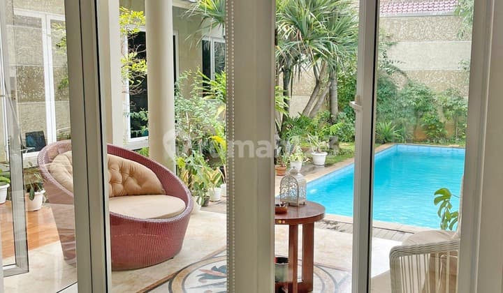 Turun Harga!! Dijual Segera! Lokasi Strategis, Dekat Akses Tol, Perkantoran - Bisnis, Sekolah, Rs, Mall, Dll *ada Kolam Renang* Di Cilandak, Jakarta Selatan.