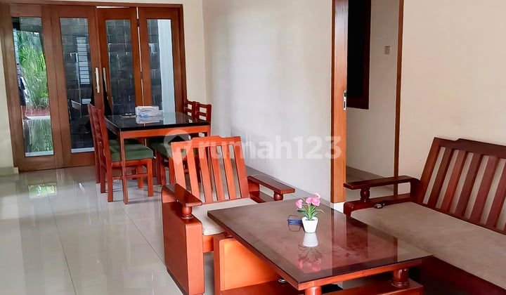 Rumah View Taman, Posisi Hoek, Halaman Luas, Lokasi Strategis; Dekat Akses Tol, Stasiun Krl,Bxc Mall, Rs, Sekolah, Dll di Villa Gunung Lestari, Bintaro, Jombang