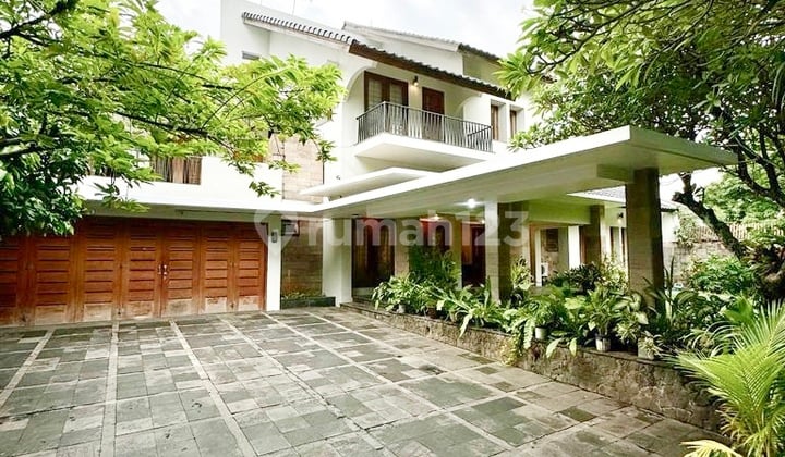 Dijual Cepat!!! Istimewa!! Dekat Akses Tol, MRT, Mall, Rs, Perkantoran Bisnis, Dll di Jl. Darmawangsa, Kebayoran Baru, Jakarta Selatan