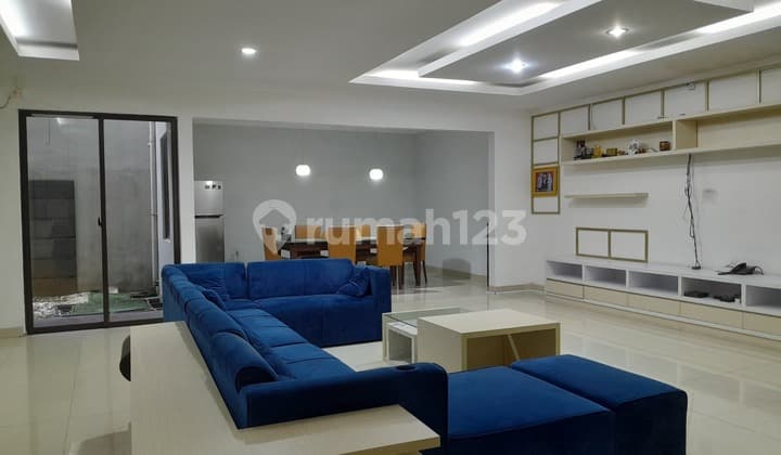 Turun Harga! Dijual Cepat! Rumah Siap Huni, Lokasi Strategis; Hanya 2 Menit Menuju Pintu Tol, Stasiun KRL, Bxc Mall, Rspib, Sekolah, Dll di Kebayoran Villas, Kebayoran Residences, Bintaro Jaya Sektor 7