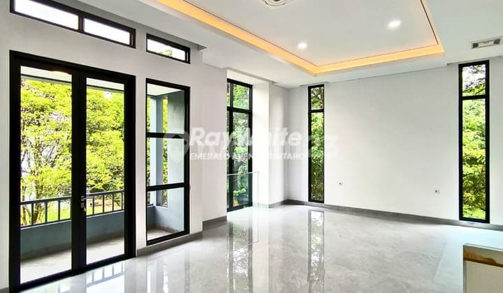 Dijual Cepat! Rumah di Delatinos, Bsdcity. Lokasi Strategis; Dekat Akses Tol, Perkantoran & Bisnis, Pasar Modern, Dll
