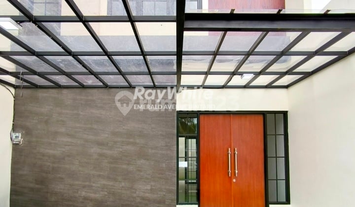 Turun Harga!!! Bu, Jual Cepat , Rumah Baru, Hanya 3 Menit Menuju Pintu Tol, Mall, Dll, Lokasi Strategis di Graha Bintaro, Bintaro Jaya