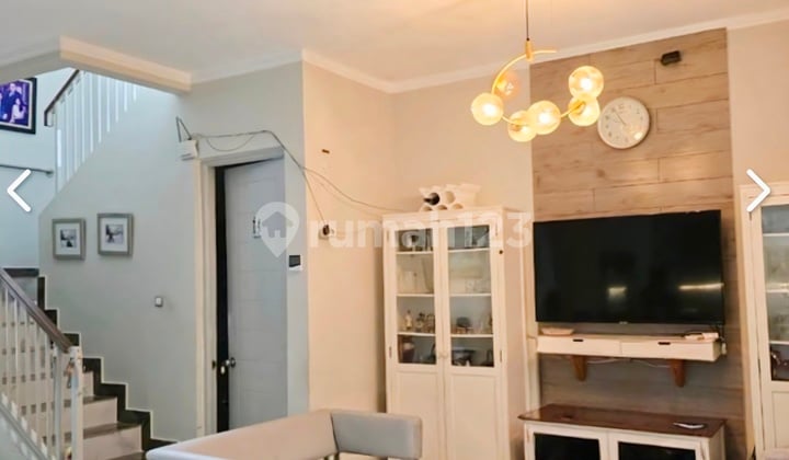 Rumah 2 Lantai, Lokasi Strategis; Hanya 2 Menit Menuju Akses Tol, Stasiun KRL, Bxc Mall, Rspib, Dll di Discovery Residence, Bintaro Jaya