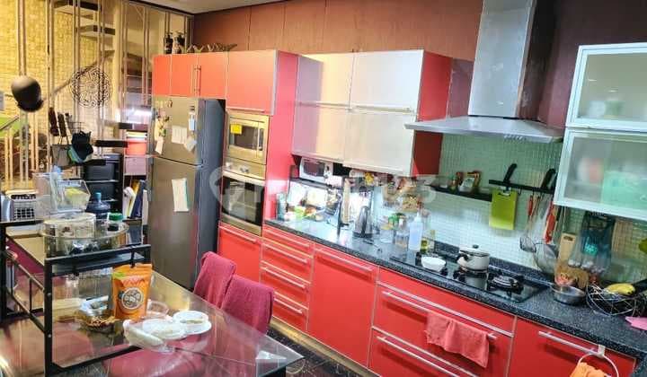 Rumah 2 Lantai, Lokasi Strategis; Dekat Akses Tol; Stasiun KRL, Mall, Rs,Sekolah, Dl Puri Bintaro, Bintaro Jaya.