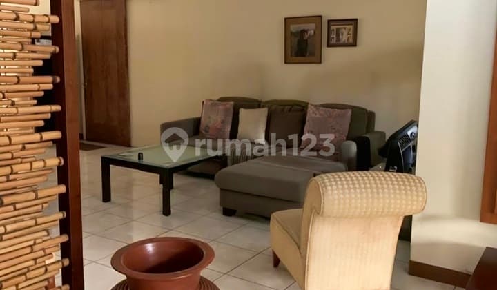 Dijual Segera! Rumah Siap Huni Lokasi Strategis; Hanya 3 Menit Menuju Pintu Tol; Stasiun KRL, Mall, Rs, Sekolah, Dll di Jl. Mandar, Bintaro Sektor 3A