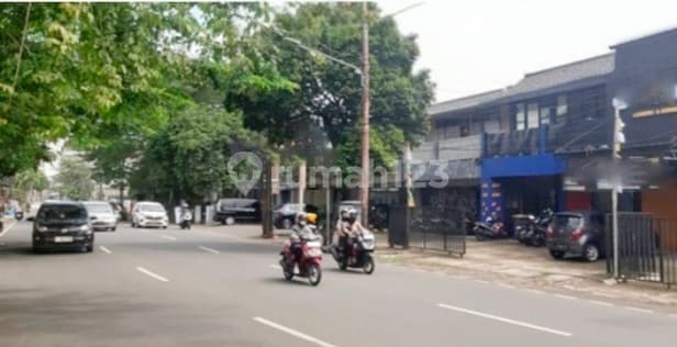 Jual Cepat!!! Kavling Pinggir Jalan Raya/ Utama, Harga 27 Juta/ M Nego, Cocok Untuk Usaha Di Kebayoran Lama, Jakarta Selatan.