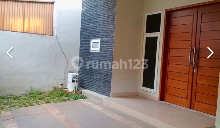 Jual Cepat!!! Rumah Di Lokasi Strategis Pondok Indah, Hanya 2 Menit Menuju Pintu Tol, Pondok Indah Mall/pim, Rspi, Dll Di Jl Alam Elok, Pondok Indah, Jakarta Selatan