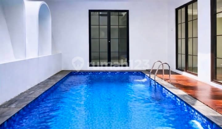 New House with Swimming Pool, Just 2 Minutes to Toll Gate, Station, Bxc Mall, Rspib, School, Dl Jalan Mertilang, Bintaro Jaya Sector 9
