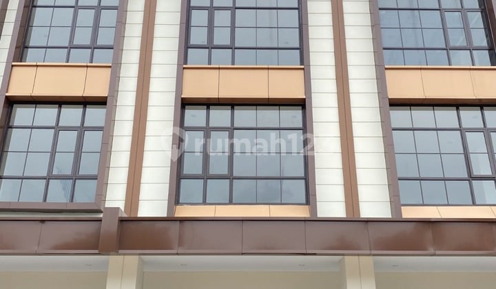 Ruko Conifera 3Lt Luas 75M 5X15 Metland Menteng Cakung