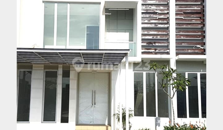 Rumah 2Lt 120M 8X15 Tipe 4Kt Cluster Yarra Jgc Jakarta Garden City