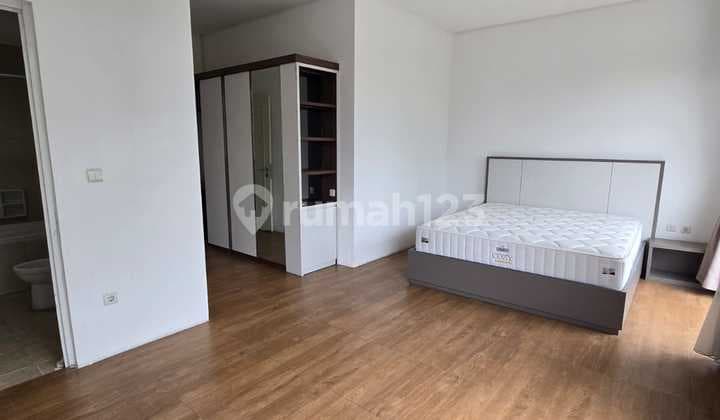 Di Sewakan Rumah Pik 1 Uk8x24 Semi Furnished