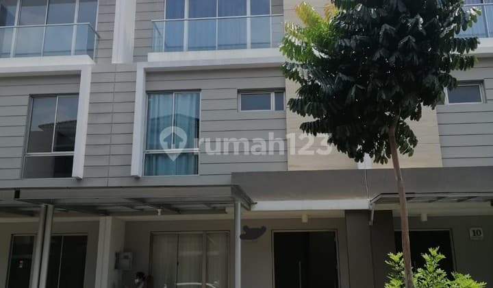 Dijualkan Rumah Golf Island Uk6x12,5 3 Lantai PPJB