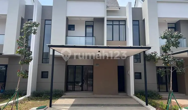 For Sale: Empty Millennial House, Size 8x15, PIK2