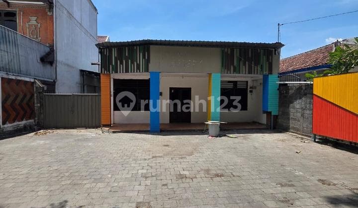 Small Land and Building Suitable for Office and Warehouse in East Gatsu