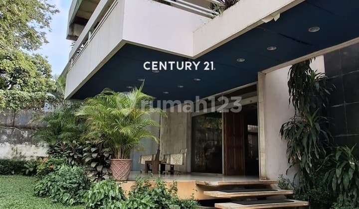 Rumah Tua Istimewa di Kebayoran Lama Jakarta Selatan Pr17641