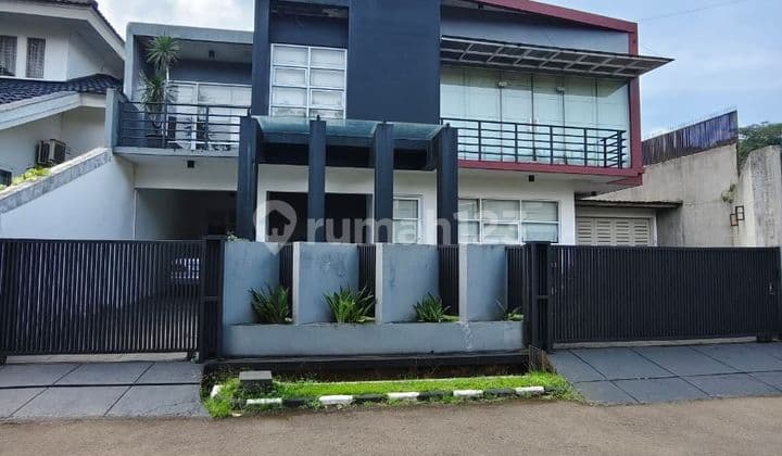 Rumah Modern Cantik di Bintaro Jaya Pr4416