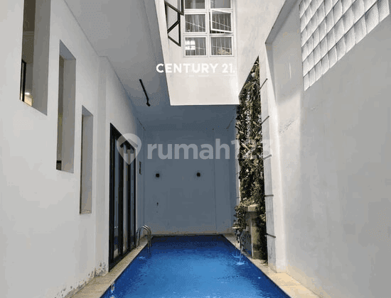 Semi-Furnished House Ready to Occupancy with Swimming Pool in Bintaro Gb 17803