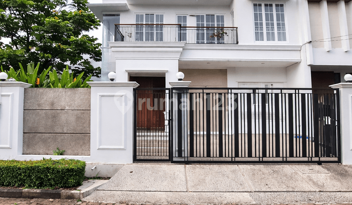 Rumah Mewah Brand New Ada Swim Pool Lokasi Strategis di Lebak Bulus Jakarta Selatan Pr 16030