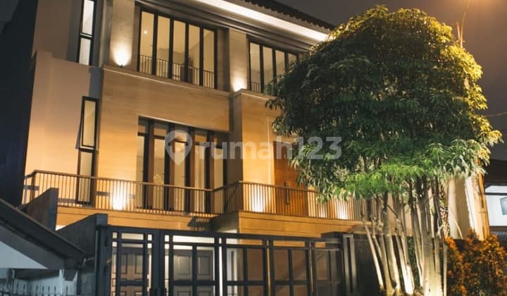 Rumah Mewah Super Strategis Pakubuwono Area Jaksel - PR 16327