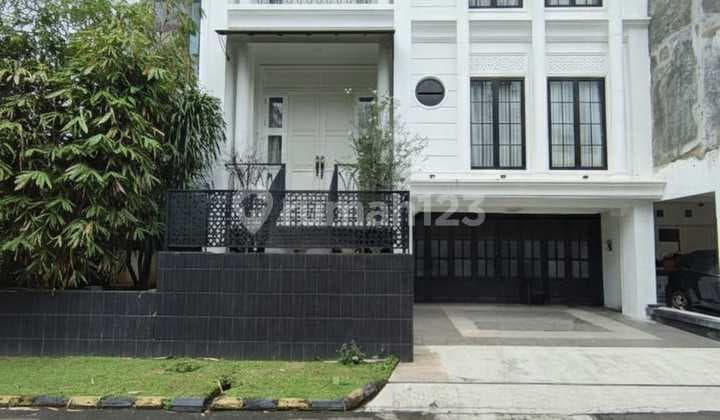 Beautiful Luxury Fully Furnished House in Bintaro Jaya Pr17757