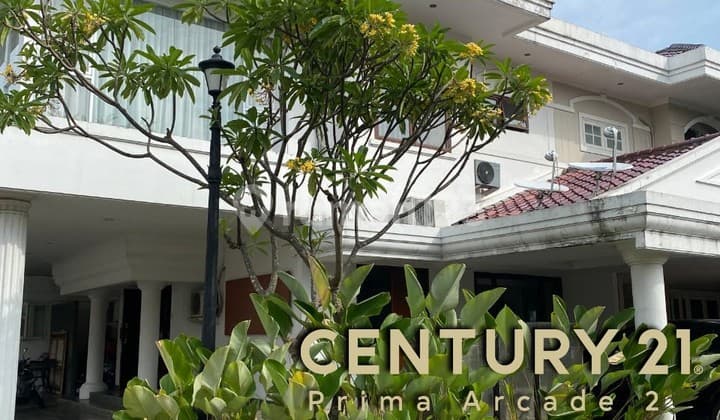 Rumah Mewah Posisi Hook Semi Furnished di Graha Hijau 2 - PR 13371