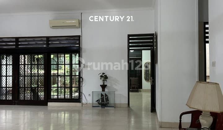 Neat and Ready-to-Occupy House in South Jakarta Gk 17836