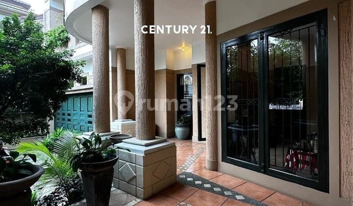 Rumah Terawat 2 Lantai European Style di Pondok Indah Ut 14349