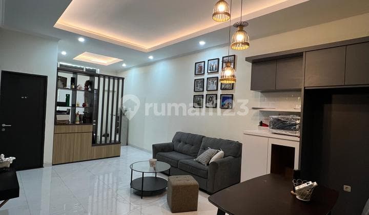 Jual Rumah Suvarna Sutera 8X17 Semi Furnished Sudah Renov