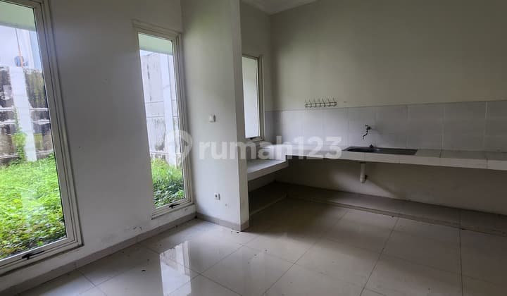 Quick Sale!! 2-Story House 8X20 Suvarna Sutera