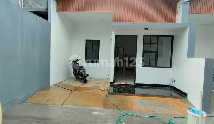 Dijual Rumah Baru Siap Huni di Ciledug.