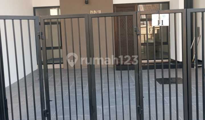 Rumah Siap Huni Dekat Pakuwon Mall