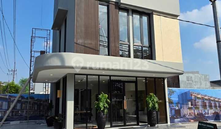 New Rumah Mewah Surabaya