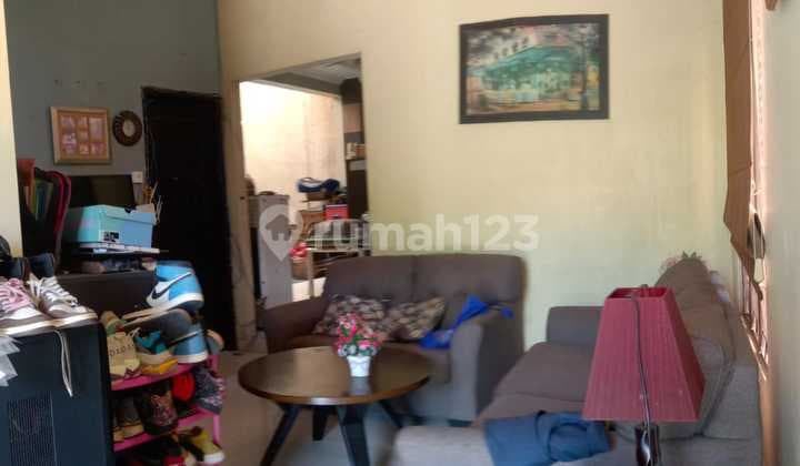 Dekat Aeon & Tol, Lokasi Super Strategis! Rumah Hoek 2 Lantai Metland Menteng Cakung