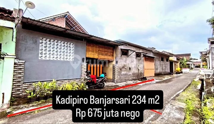 Rumah 234 M2 di Kadipiro Banjarsari Solo Kota