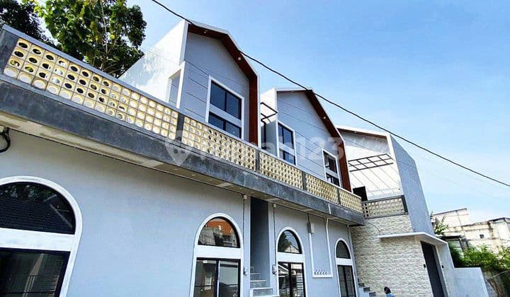 Kost 2 Lantai Type Mezzanine di Belakang Kampus Uns Mojosongo