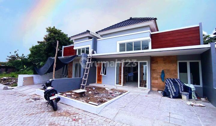 Rumah cantik di Mojosongo jebres dekat kampus UNS murah