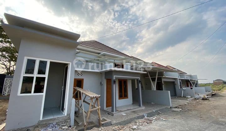 Affordable house in Jetis, Sukoharjo, city by the main road.