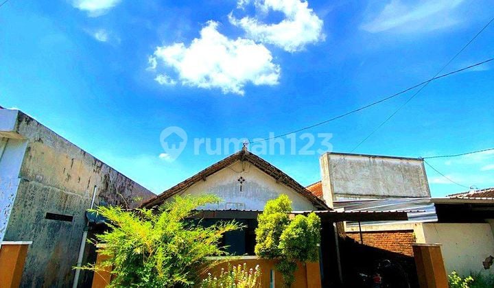 Rumah, 1 Lantai, Pinggir Jalan Utama Mangesti Gentan