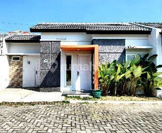 Rumah Minimalis Di Perumahan Cluster Gentan Area