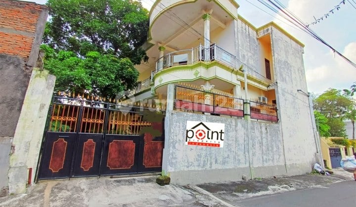 Rumah, 2 Lantai, Mewah Gilingan Banjarsari Solo Kota