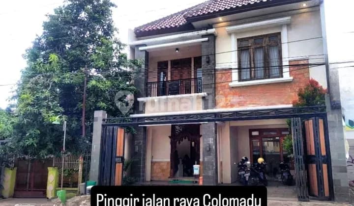 Rumah Mewah Pinggir Jalan Raya Malangjiwan Colomadu